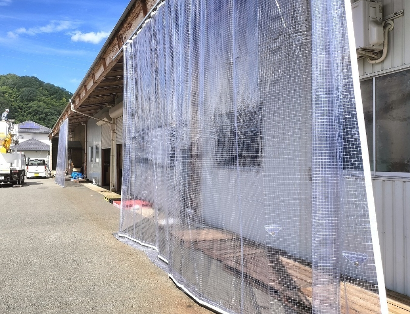 ビニールカーテン施工　事務所、倉庫