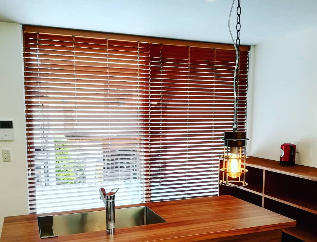 ウッドブラインド施工　一般住宅、DK